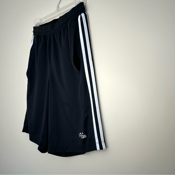 🔹Adidas Climalite Men's Classic Black Shorts with White Stripes - Picture 2 of 8